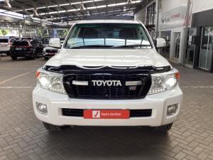 Toyota Land Cruiser 200 4.5D-4D V8 VX - Image 4