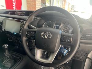 Toyota Hilux 2.4GD-6 Xtra cab Raider manual - Image 8