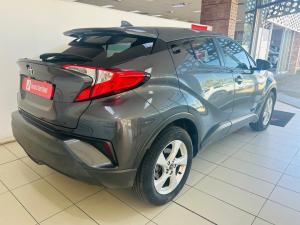 Toyota C-HR 1.2T Plus auto - Image 2