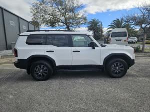 Toyota Land Cruiser Prado 2.8GD VX-R - Image 3
