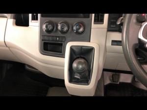 Toyota Quantum 2.8 LWB panel van - Image 15