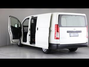 Toyota Quantum 2.8 LWB panel van - Image 25