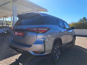 Toyota Fortuner 2.4GD-6 4x4 - Image 2