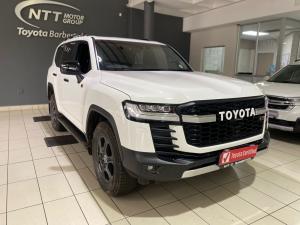 Toyota Landcruiser 300 V6 3.3D GR-S - Image 1