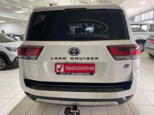 Toyota Landcruiser 300 V6 3.3D GR-S - Image 5