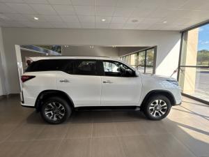 Toyota Fortuner 2.4GD-6 Raised Body automatic - Image 3