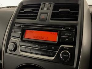 Nissan Almera 1.5 Acenta automatic - Image 6