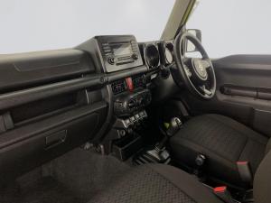 Suzuki Jimny 1.5 GL - Image 15