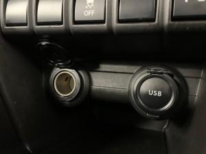 Toyota Urban Cruiser 1.5 XR automatic - Image 7