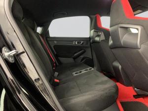 Honda Civic 2.0T Type R - Image 15