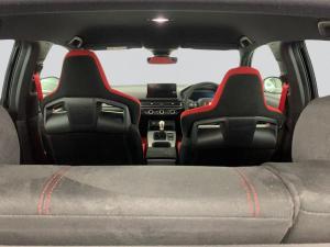 Honda Civic 2.0T Type R - Image 19