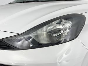Hyundai Grand i10 1.2 FLUID/EXECUTIVE automatic - Image 4