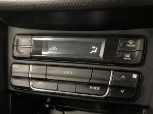 Suzuki Vitara Brezza 1.5 GLX automatic - Image 12