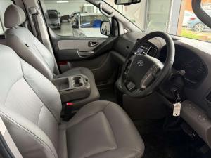 Hyundai H-1 2.5 Crdi A/T/ 2.5 Elite automatic - Image 10