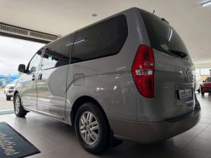 Hyundai H-1 2.5 Crdi A/T/ 2.5 Elite automatic - Image 4