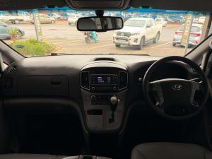 Hyundai H-1 2.5 Crdi A/T/ 2.5 Elite automatic - Image 9