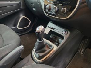 Renault Captur 66kW turbo Blaze - Image 12