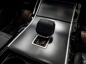 Land Rover Range Rover Evoque D200 R-Dynamic HSE - Image 18