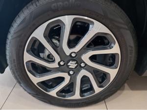 Suzuki Baleno 1.5 GLX manual - Image 7