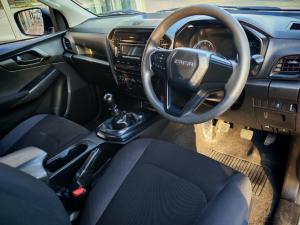 Isuzu D-Max 1.9TD double cab L 4x4 manual - Image 6
