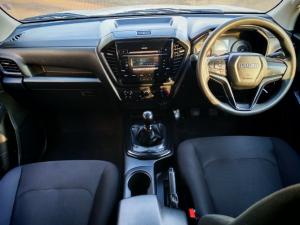 Isuzu D-Max 1.9TD double cab L 4x4 manual - Image 7
