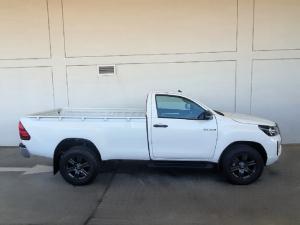 Toyota Hilux 2.4GD-6 single cab Raider manual - Image 3