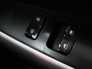 Kia Picanto 1.0 Street - Image 26