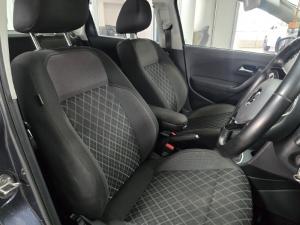 Volkswagen Polo Vivo hatch 1.6 Style - Image 11