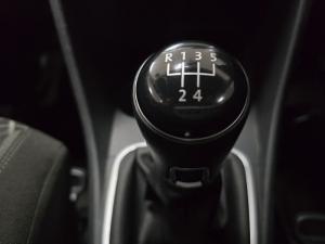 Volkswagen Polo Vivo hatch 1.6 Style - Image 22