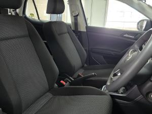 Volkswagen T-Cross 1.0TSI manual - Image 10