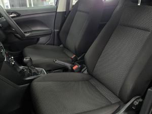 Volkswagen T-Cross 1.0TSI manual - Image 9