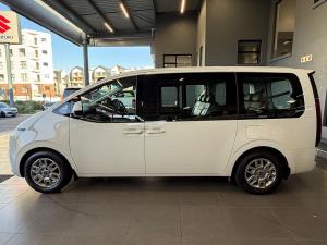 Hyundai Staria 2.2D Executive 9-seater - Image 8