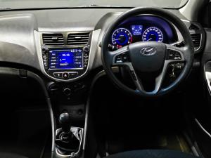 Hyundai Accent sedan 1.6 Fluid - Image 12
