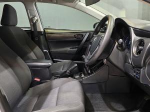 Toyota Corolla Quest 1.8 Plus manual - Image 20
