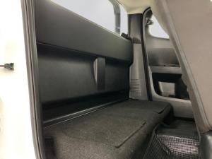 Isuzu D-MAX 1.9 Ddi HR LS automatic E-CAB - Image 20