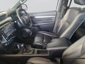 Toyota Hilux 2.8 GD-6 RB Legend RS automaticD/C - Image 3