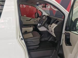 Toyota Quantum 2.8 SLWB bus 14-seater GL auto - Image 10