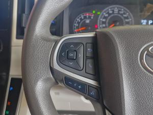 Toyota Quantum 2.8 SLWB bus 14-seater GL auto - Image 14