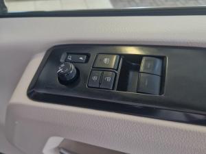 Toyota Quantum 2.8 SLWB bus 14-seater GL auto - Image 6