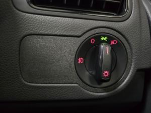 Volkswagen Polo Vivo hatch 1.4 Life - Image 14