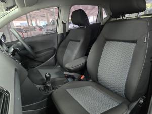 Volkswagen Polo Vivo hatch 1.4 Life - Image 10