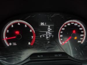 Volkswagen Polo Vivo hatch 1.4 Life - Image 17