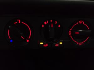 Volkswagen Polo Vivo hatch 1.4 Life - Image 19