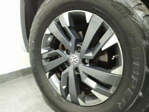 Volkswagen Amarok 2.0BiTDI double cab Dark Label 4Motion - Image 11