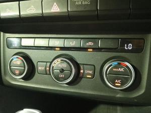 Volkswagen Amarok 2.0BiTDI double cab Dark Label 4Motion - Image 22