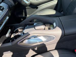 Mercedes-Benz GLE GLE300d 4Matic - Image 21
