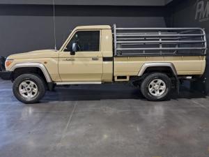Toyota Land Cruiser 79 4.0 V6 single cab - Image 6