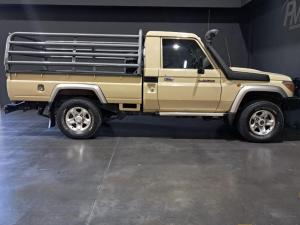 Toyota Land Cruiser 79 4.0 V6 single cab - Image 7