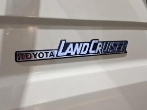 Toyota Land Cruiser 79 4.0 V6 single cab - Image 8