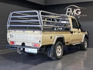 Toyota Land Cruiser 79 4.0 V6 single cab - Image 9